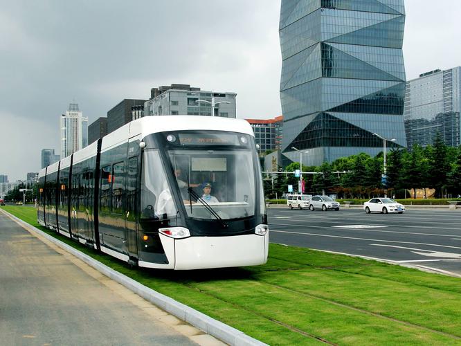 国内外大咖齐聚南京，论剑轨道交通网络建设